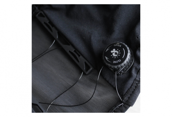 Raidlight Responsiv 6L Damen-Trinkjacke Schwarz Blau – Bild 4